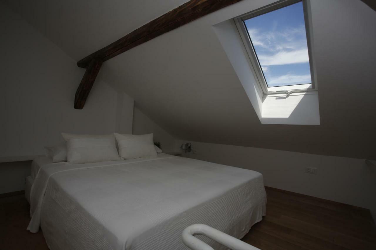 Studio Apartman Olaf ซาเกร็บ ภายนอก รูปภาพ